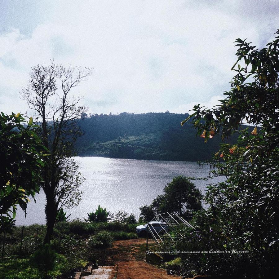 Nha Bao La - Ho Dak Long Thuong Hotell Bao Loc Exteriör bild