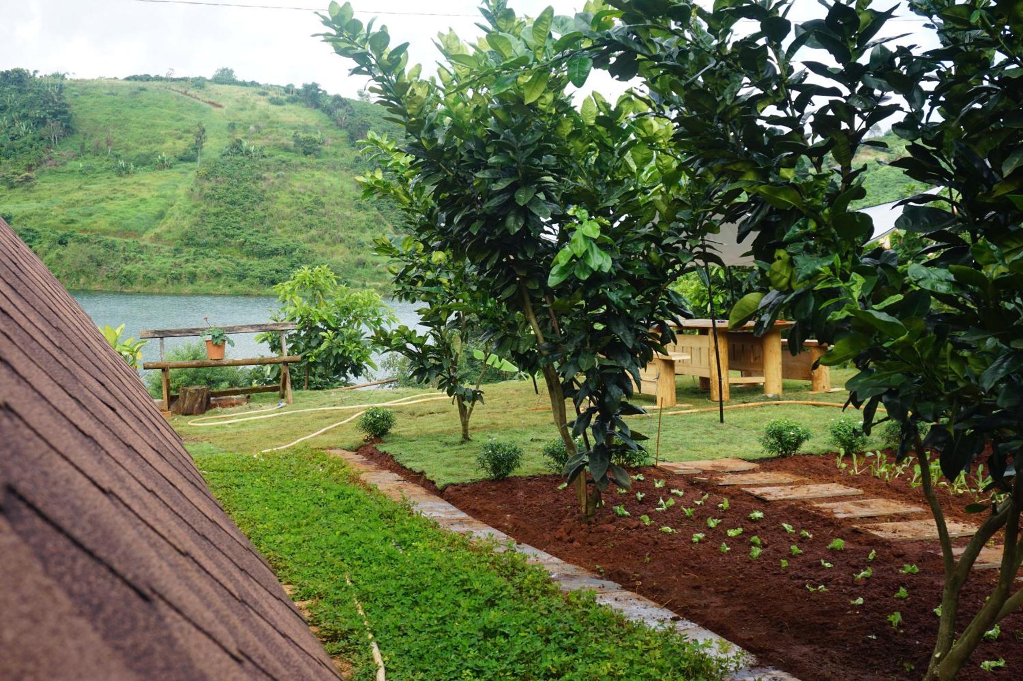 Nha Bao La - Ho Dak Long Thuong Hotell Bao Loc Exteriör bild